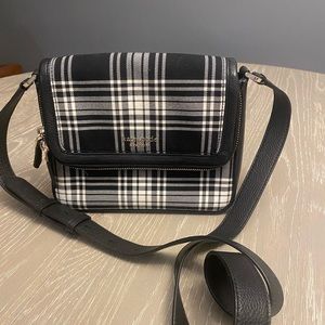 Crossbody purse